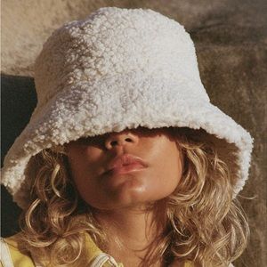 Lack of Color Teddy Bucket Hat Ivory Large/Extra Large